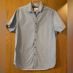 Denim & Flower Men’s Casual Short Sleeve Shirt. Size Medium